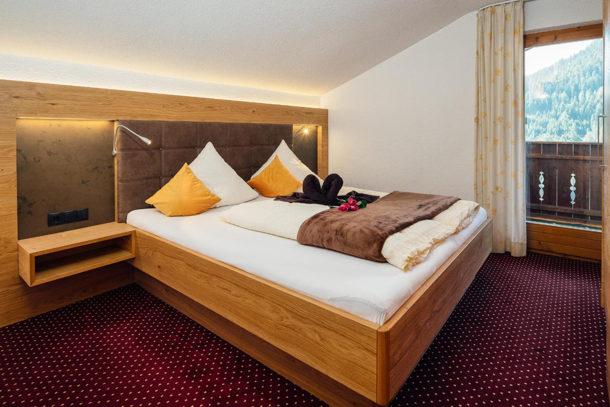 Haus Central Серфаус Экстерьер фото